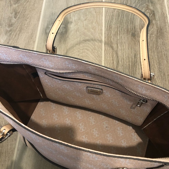 Guess tote handbag - Picture 4 of 7